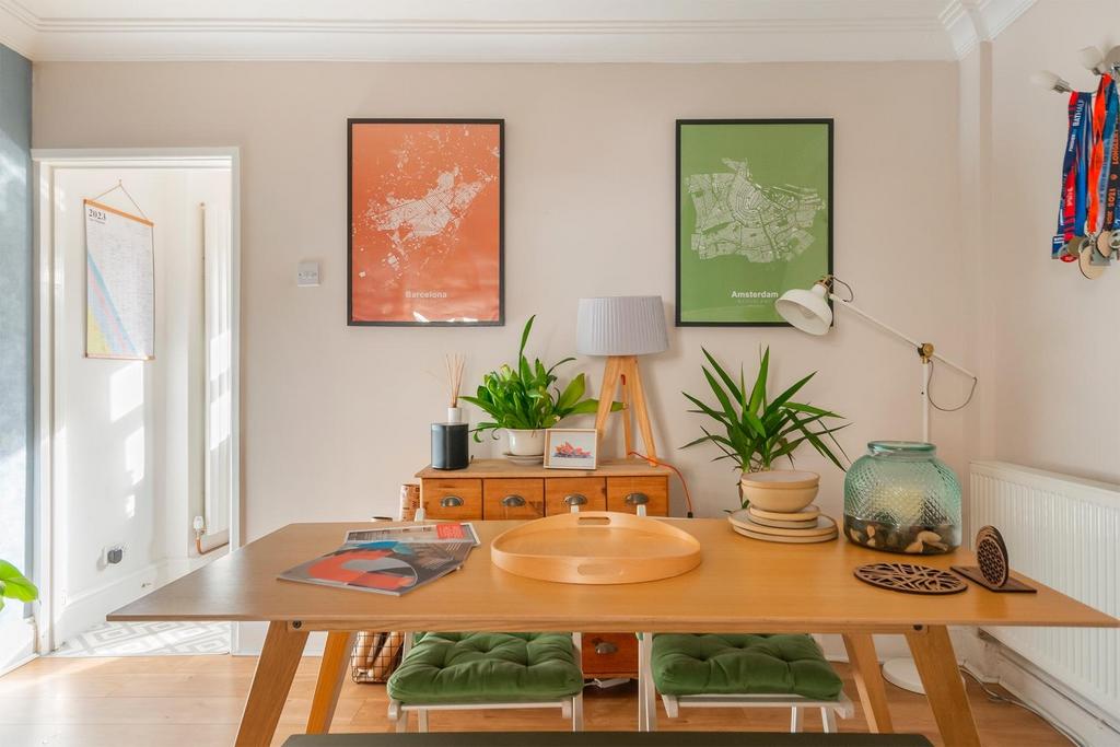 Whiteway Road, St 2 bed end of terrace house for sale £300,000