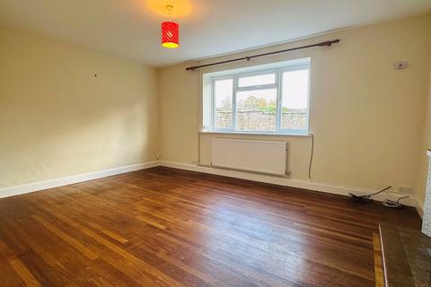 2 bedroom flat to rent, Llandinabo, Hereford, HR2
