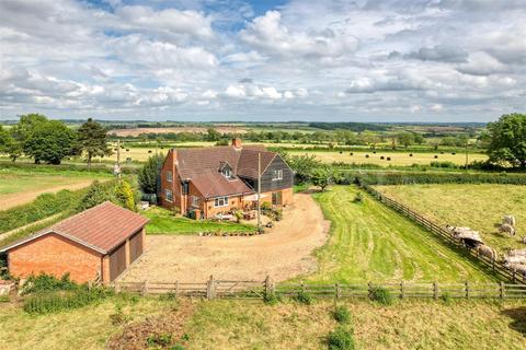 4 bedroom detached house for sale, Melton Road, Scalford