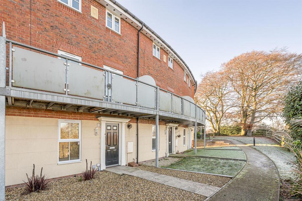 John Corbett Drive, Stourbridge, DY8 4BW 4 bed townhouse for sale £