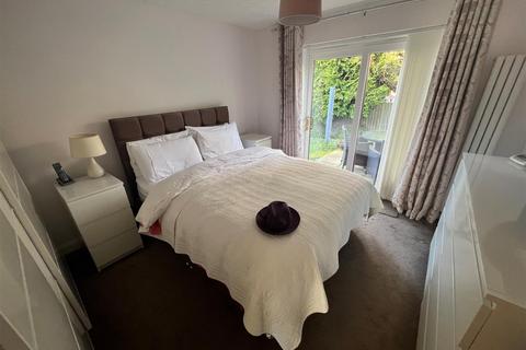 2 bedroom semi-detached bungalow for sale, Cheyne Gardens, Hall Green, Birmingham