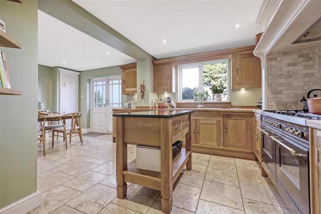 Kitchen / breakfast room