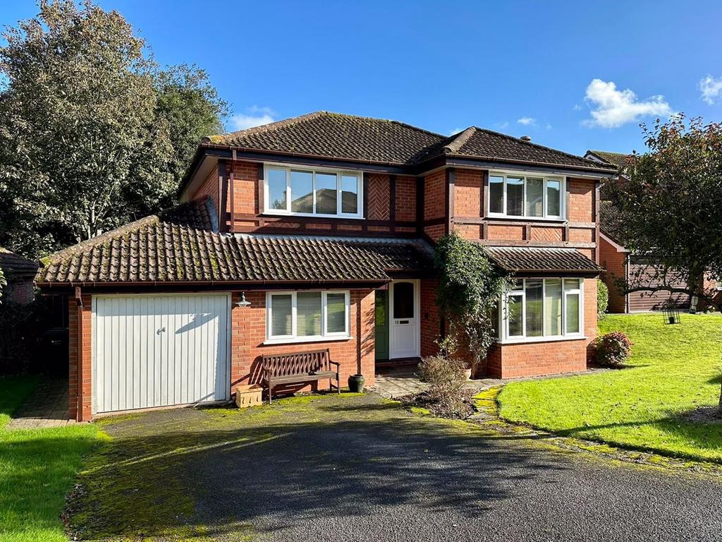 Watermeadow Close, Aylestone Hill, Hereford, HR1 4 bed detached house