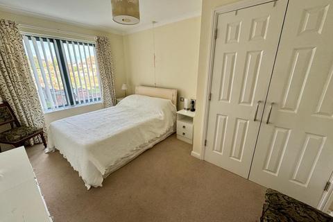 2 bedroom retirement property for sale - Ledbury Road, Hereford, HR1