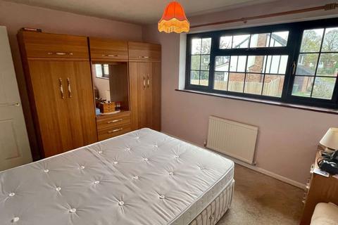 19 Cotswold Drive, Hereford, HR4 0TG
