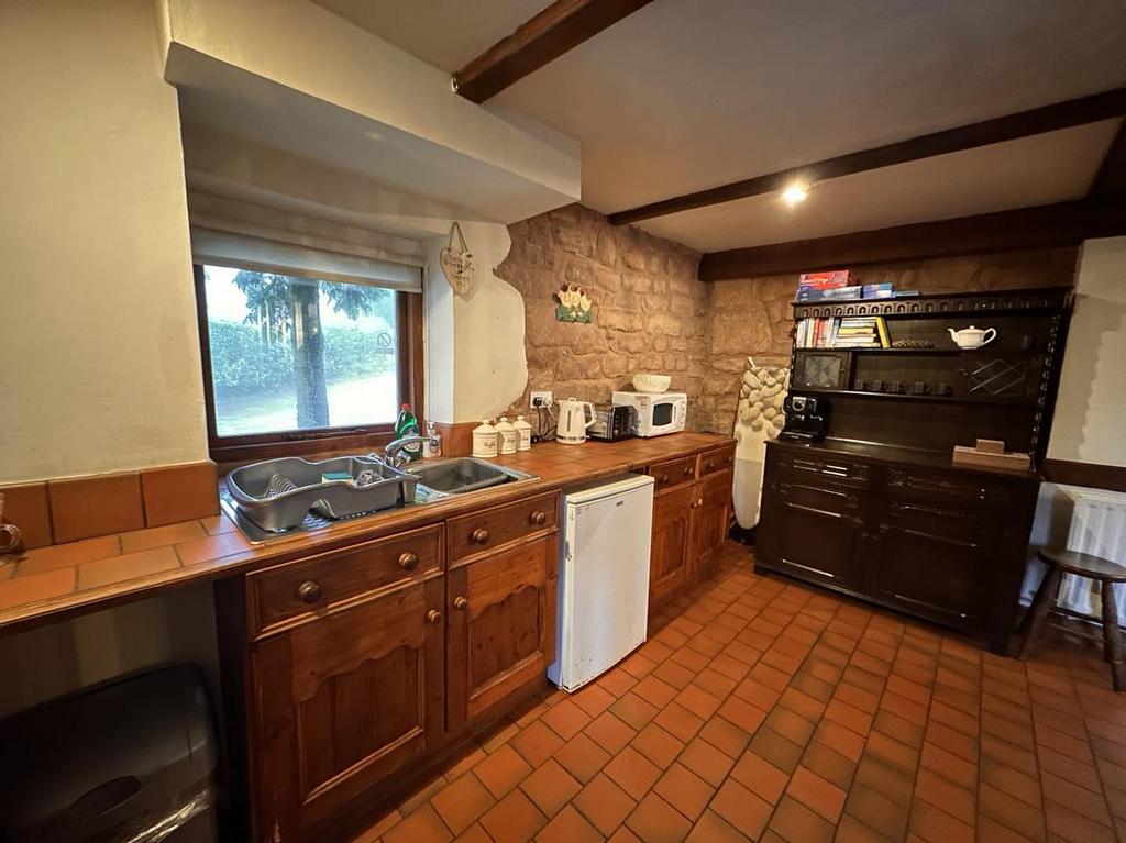 Coach House kitchen