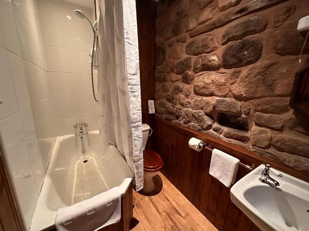 Coach House Bathroom