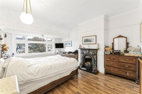 4 bedroom semi-detached house for sale, Halstead Road, London