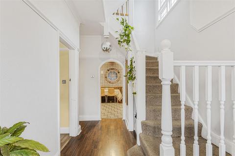 4 bedroom semi-detached house for sale, Halstead Road, London