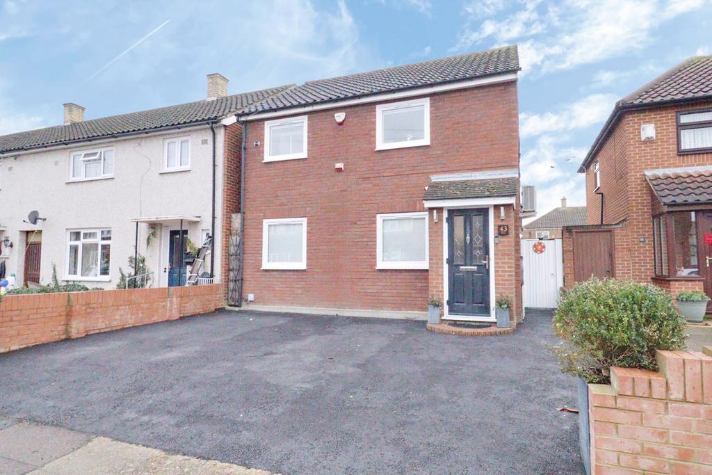 Anton Road, South Ockendon RM15 3 bed detached house for sale £475,000