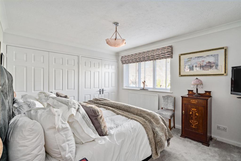 30 Buckminster Drive-14 lo.jpg