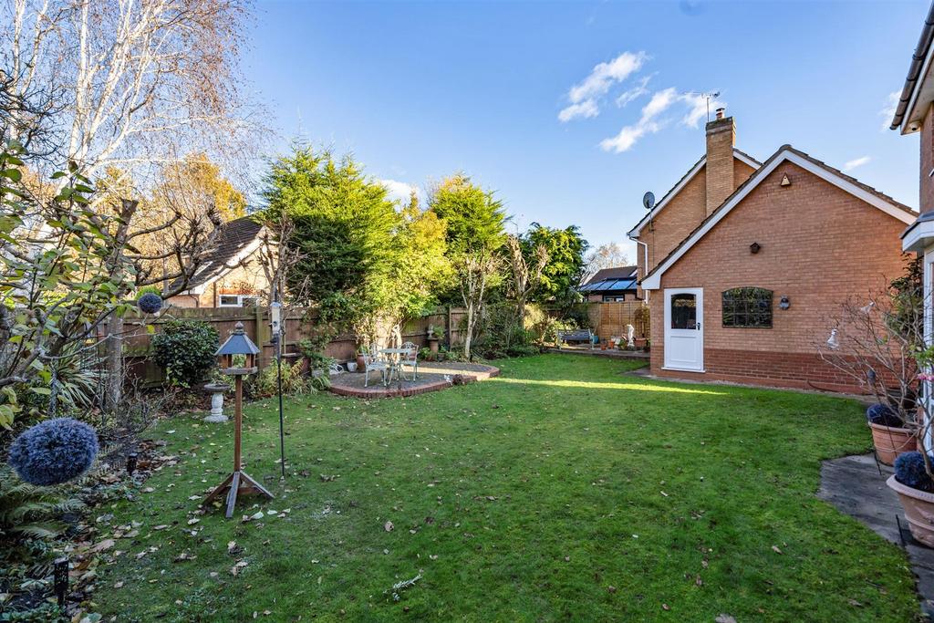 30 Buckminster Drive-23 lo.jpg