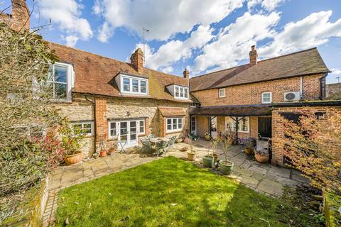 4 bedroom semi-detached house for sale, Central Thame, Oxfordshire