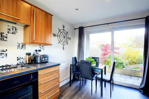 6 Andrews Drive, Stanley Common, Ilkeston, DE7 6GJ