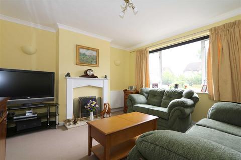12 Cotmore Gardens, Thame, OX9 3LZ