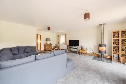 24 Carters Lane, Long Crendon, Aylesbury, HP18 9DE