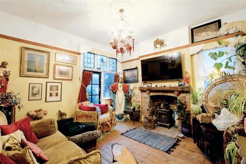 4 bedroom semi-detached house for sale, Nottingham Road, Long Eaton