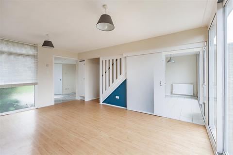 162 Knights Croft, New Ash Green, Longfield, DA3 8HZ