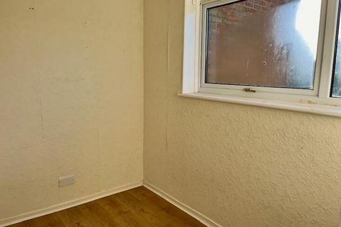 18 Ayelands, New Ash Green, Longfield, DA3 8JN
