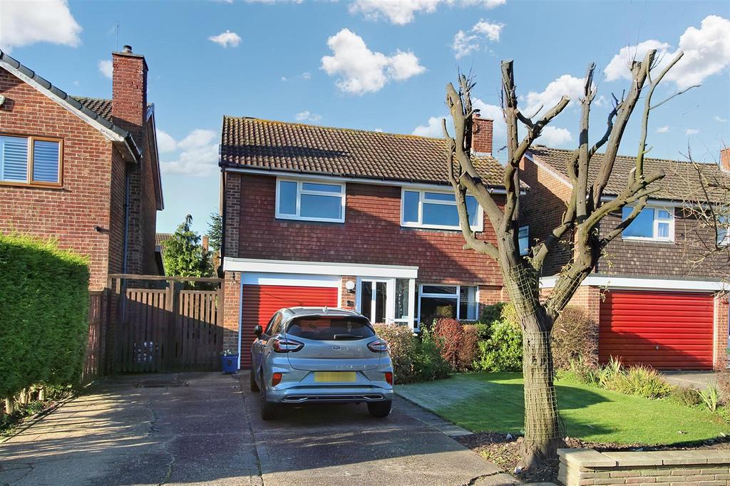 Ramsey Drive, Arnold, Nottingham 4 bed detached house for sale £375,000