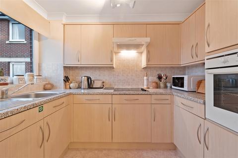 1 bedroom retirement property for sale, Connaught Court, Windsor