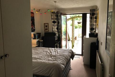 6 bedroom house to rent - Windsor Terrace, Falmouth