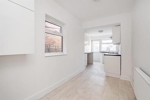 3 bedroom semi-detached house for sale - Lode Lane, Solihull