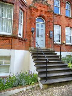 Flat 3, 45 Shortlands Road, Bromley, BR2 0JJ