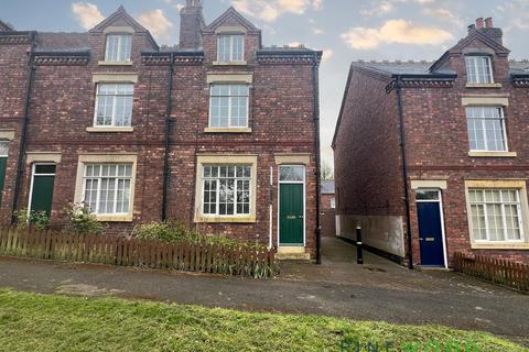 3 bedroom terraced house for sale, New Bolsover, Chesterfield S44