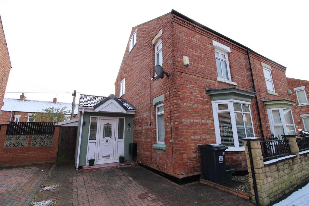 Langdale Road, Darlington 2 bed semidetached house for sale £115,000