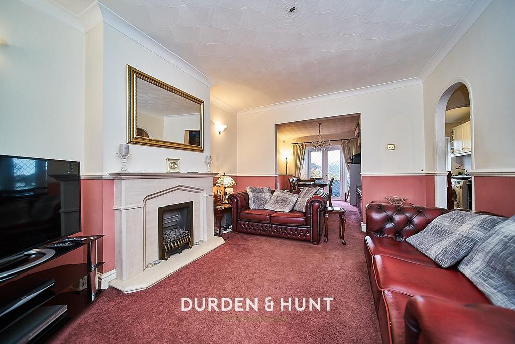 Elgin Avenue, Harold Park, RM3 3 bed terraced house for sale £425,000