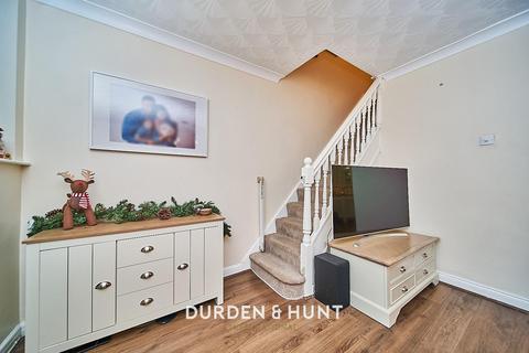 25 Grange Road, Aveley, South Ockendon, RM15 4ER