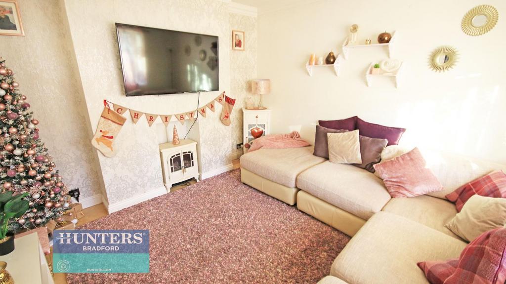 Oakwell Close, Drighlington, Bradford 2 bed semidetached house for