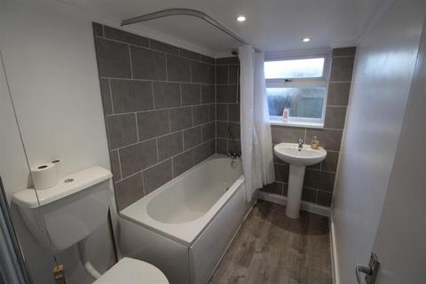 2 bedroom end of terrace house to rent - Raglan Street, Hull