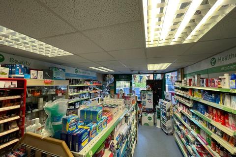 Retail property (out of town) to rent, Hagley Road, Stourbridge, DY8