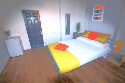 1 bedroom in a house share to rent, 128 Monks Road, Lincoln, Lincolnshire, LN2 5PH, United Kingdom