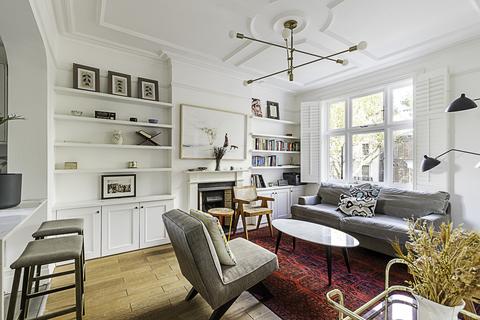 2 bedroom flat to rent, Carlton Mansions, Randolph Ave, London W9
