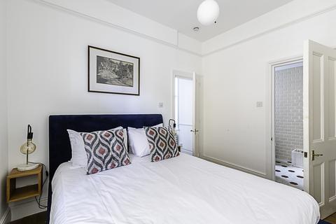 2 bedroom flat to rent, Carlton Mansions, Randolph Ave, London W9