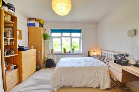 4 bedroom terraced house to rent - Monks Park Avenue, Horfield