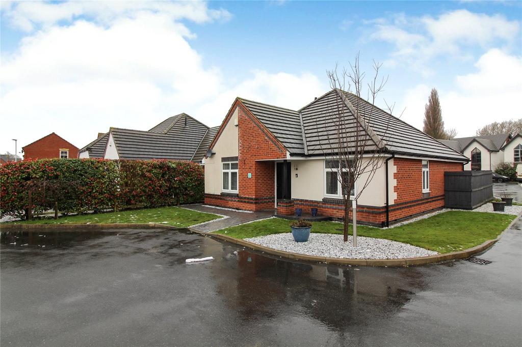 Warsop, Mansfield NG20 2 bed bungalow for sale £300,000