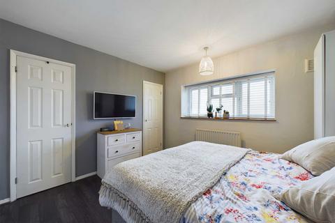 8 Broadfield Road, Hemel Hempstead, HP2 4DT