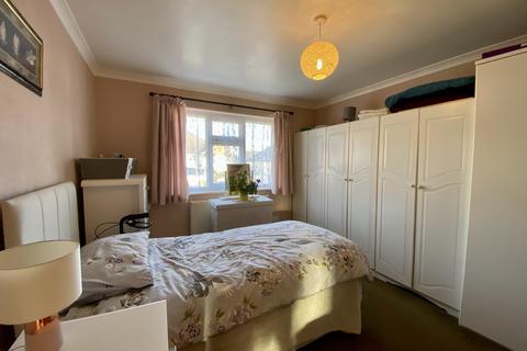 2 bedroom bungalow for sale, Mayfair Close, Polegate, East Sussex, BN26