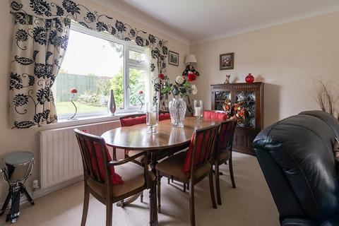 Foxholes Back Lane, Bradford Abbas, Sherborne, DT9 6SQ
