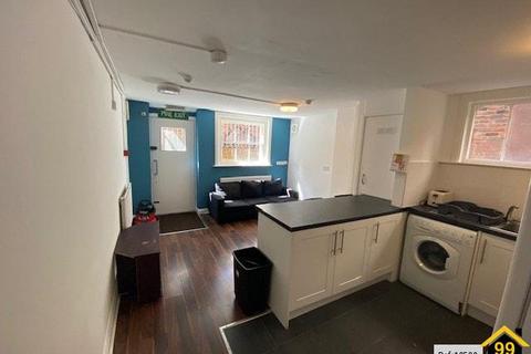 3 bedroom apartment to rent - Seel Street, Liverpool, Merseyside, L1