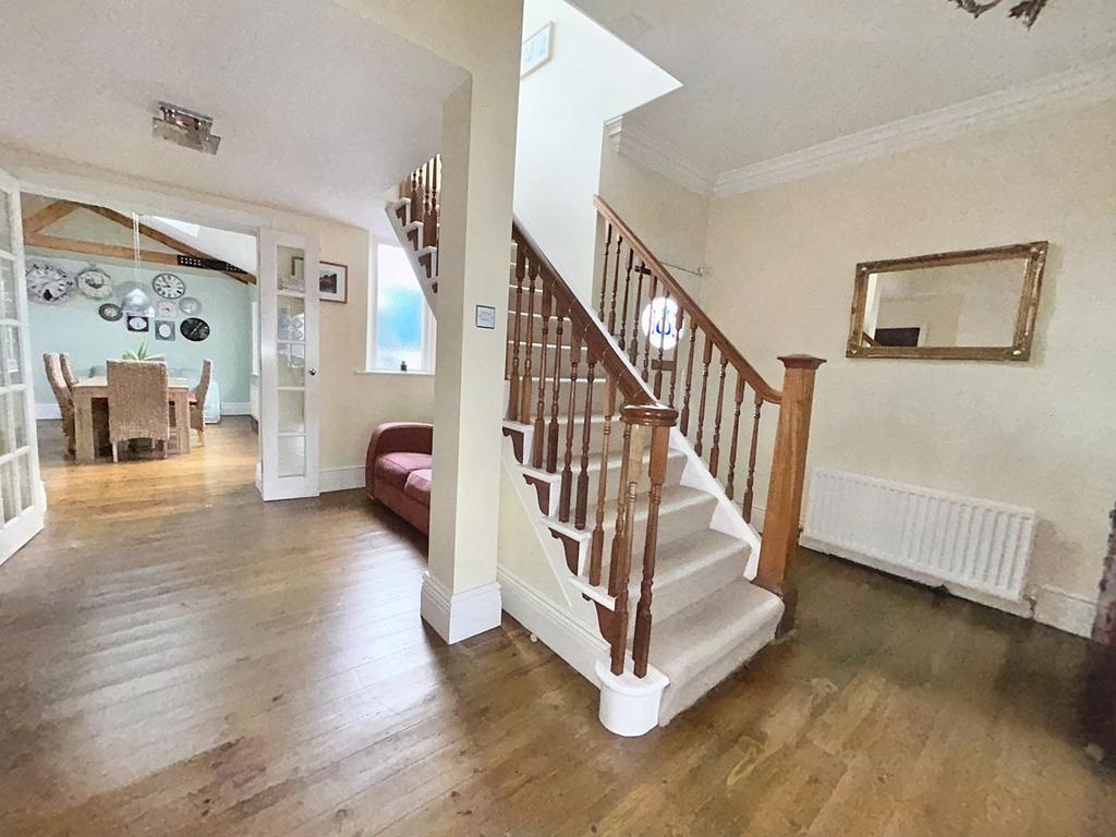 Durham Road, Low fell, Gateshead, Tyne and Wear, NE9 5AP 5 bed semi