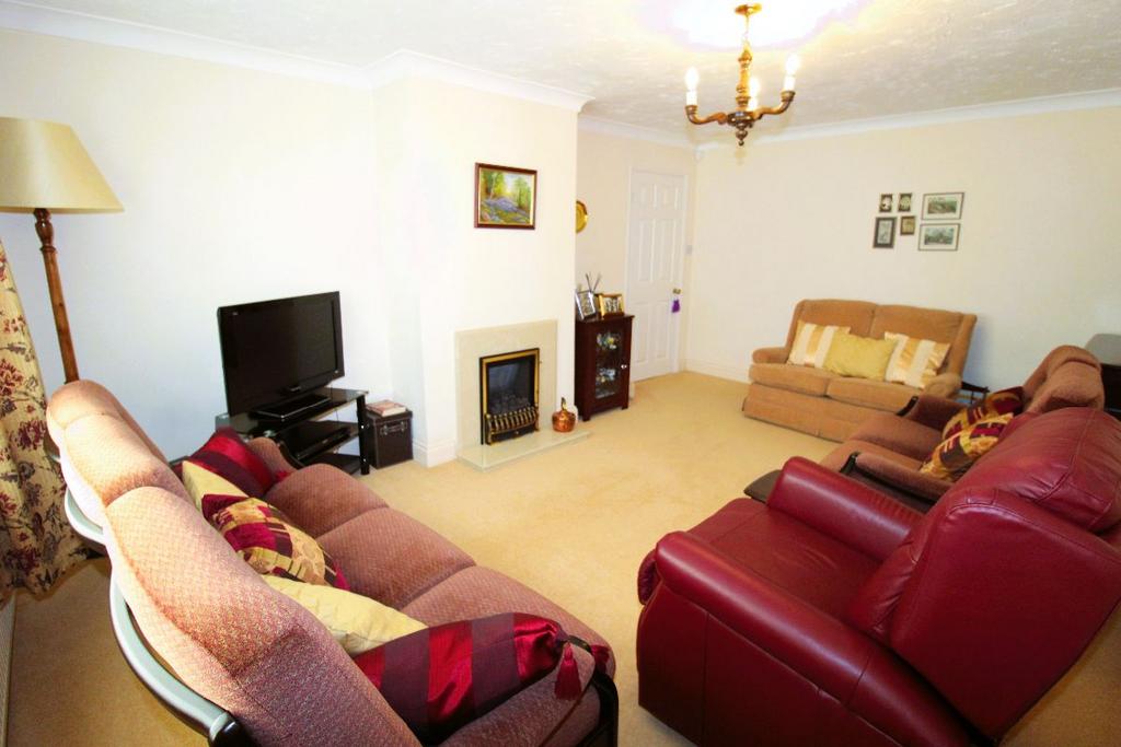 BEECH AVENUE, OLNEY 3 bed detached bungalow for sale £450,000