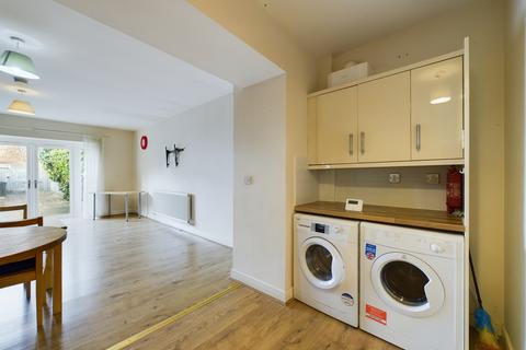 4 bedroom detached house to rent - Edgecumbe Street, HU5