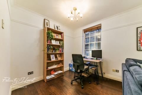 2 Point Close, London, SE10 8QS