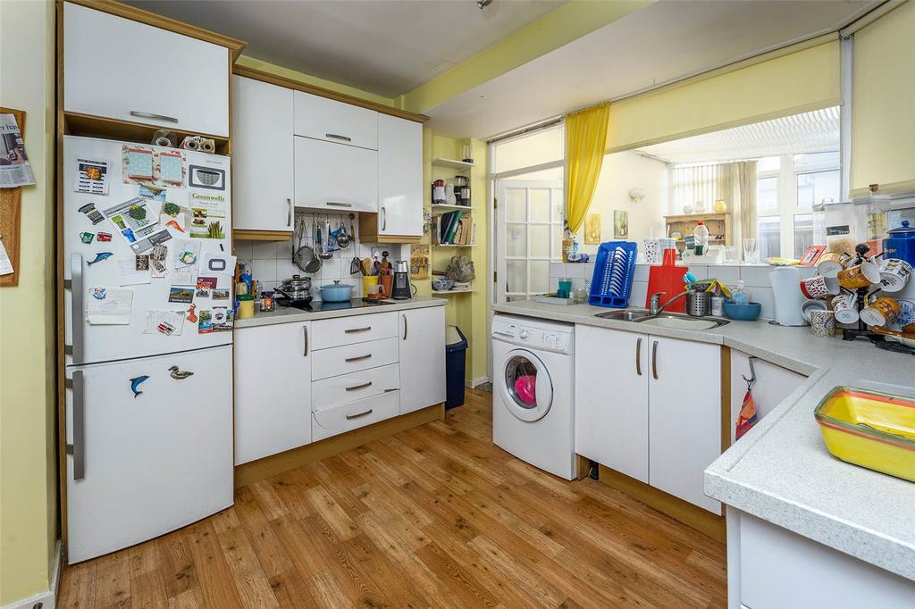 Douglas Avenue, Gosforth, Newcastle Upon Tyne, NE3 3 bed terraced house