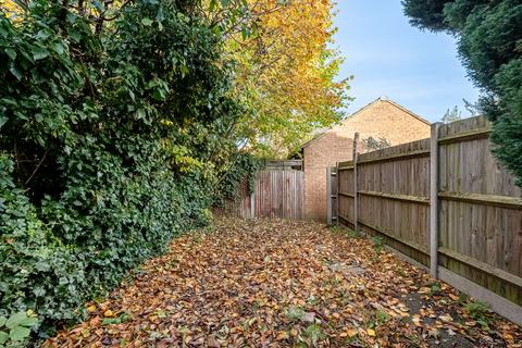 24 Damigos Road, Gravesend, DA12 2LR